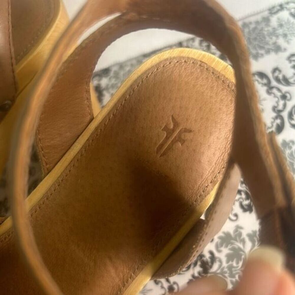 Frye Zelda tan studded sandal retro style leather buckle clog‎ - Picture 2 of 11